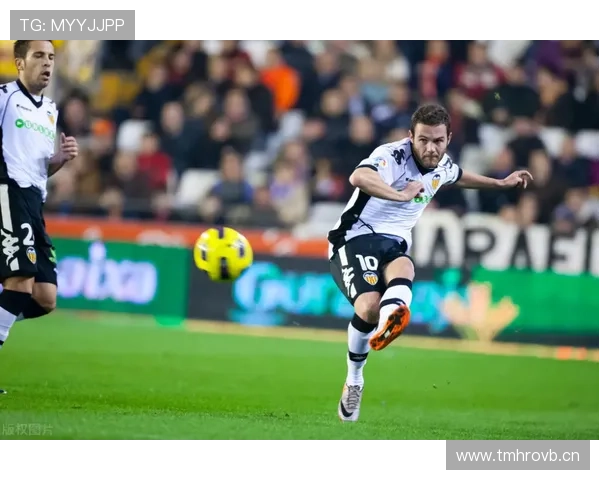 马尔基尼奥斯对阵拜仁、曼城等强队的防守表现分析 马尔基尼奥斯对阵拜仁、曼城等强队的防守表现分析