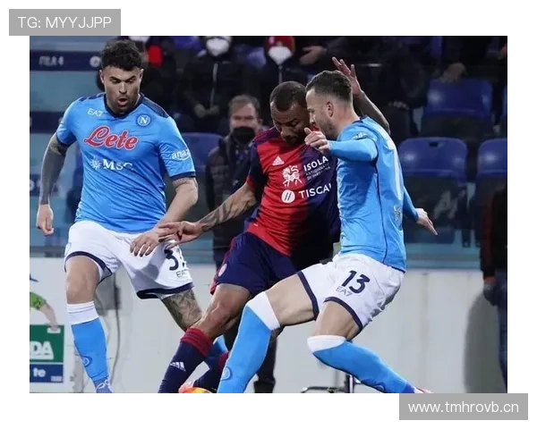 那不勒斯冠军后重建期:阵容调整与稳定性挑战,对竞争格局带来变化 那不勒斯冠军后重建期:阵容调整与稳定性挑战,对竞争格局带来变化